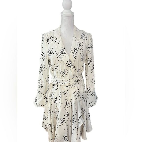 C/MEO confetti print cold shoulder wrap dress - Picture 2 of 10